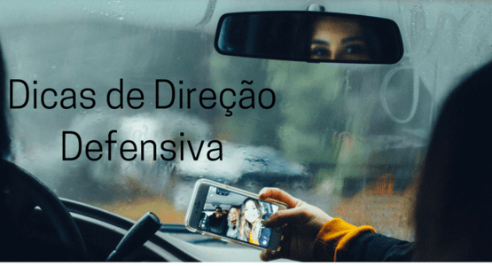 imagem de jovens dentro do carro com a descrição: dicas de direção defensiva