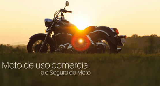 Imagem de moto no por do sol com a legenda: moto de uso comercial e o seguro de moto