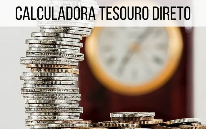 Imagem de moedas com um relógio atrás e legenda: Calculadora Tesouro Direto