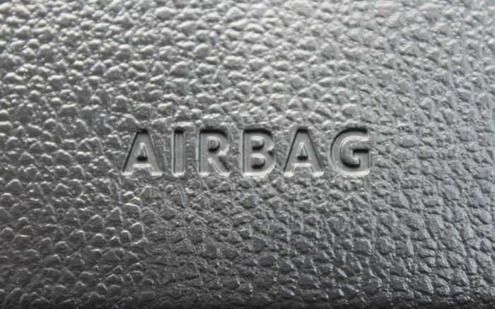 Imagem de airbag ilustrando texto sobre como funciona o airbag