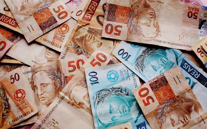 imagem de dinheiro para texto sobre renda variável